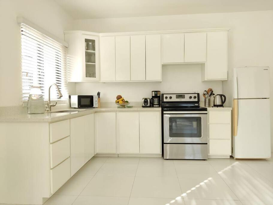 The Willow Apartment Очо-Ріос Екстер'єр фото