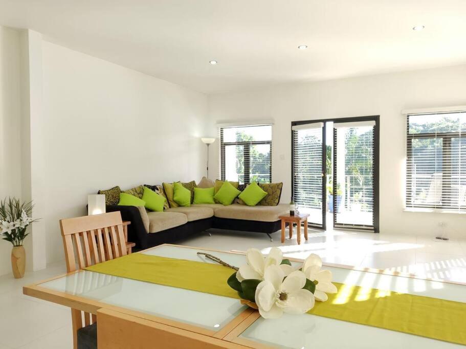 The Willow Apartment Очо-Ріос Екстер'єр фото